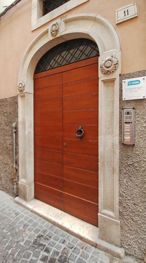 La Finestra Sulmo Apartment Sulmona Exterior photo